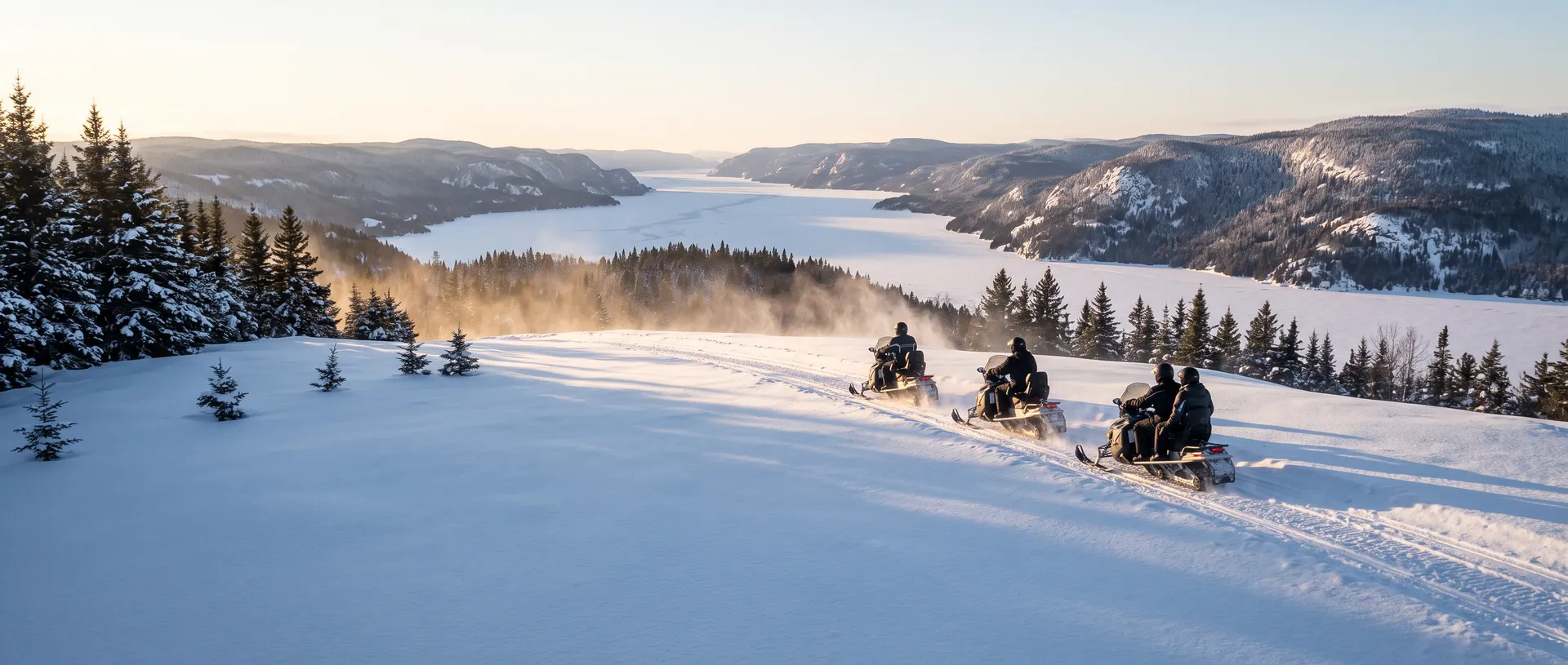 Motoneige au Québec : sortie guidée, raid ou location, prix et permis